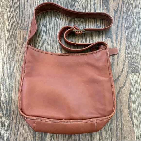 Vintage Coach British tan leather Taft shoulder bag - Picture 3 of 16